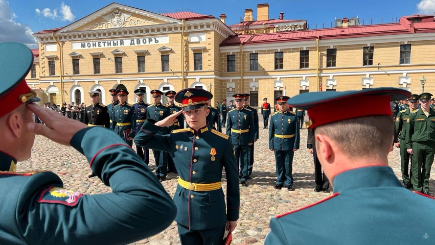 Военный институт принял участие в  140-м выпуске офицеров ВИФК