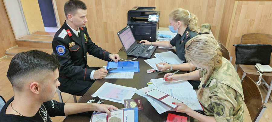 К офицерским звездам