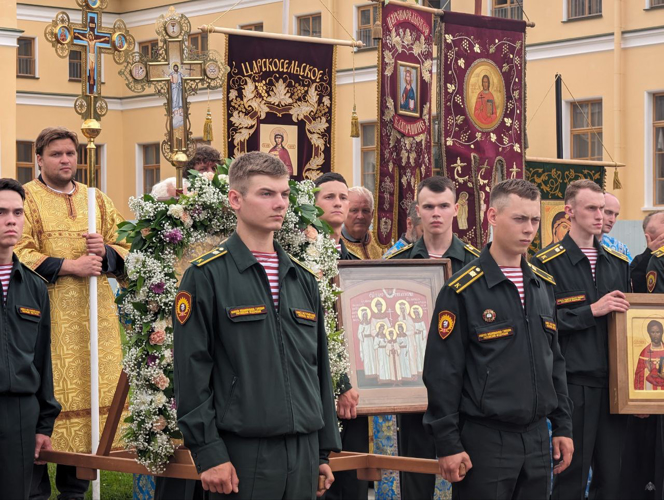 КУРСАНТЫ САНКТ-ПЕТЕРБУРГСКОГО ВОЕННОГО ИНСТИТУТА ПРИНЯЛИ УЧАСТИЕ В ЦАРСКОСЕЛЬСКОМ КРЕСТНОМ ХОДЕ