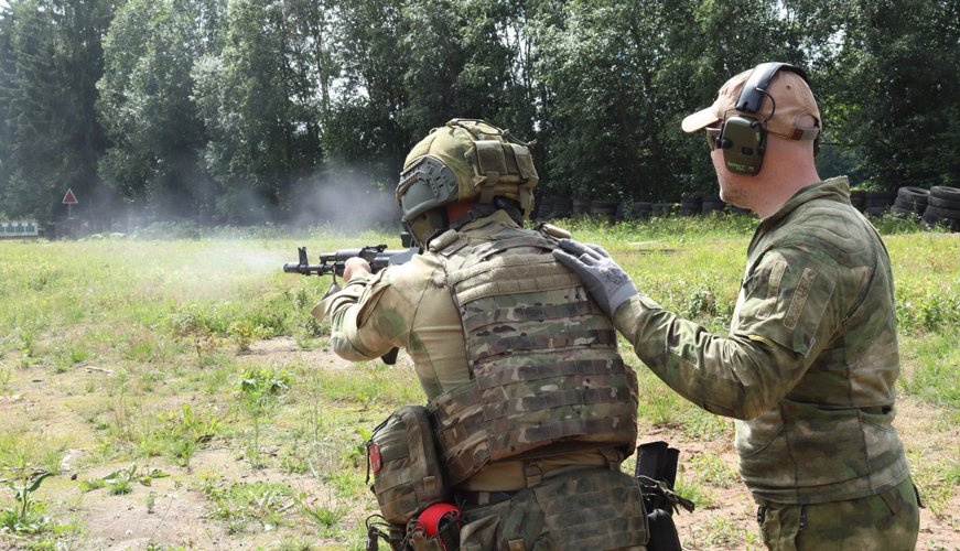 В Санкт-Петербургском военном институте прошли учебно-методические сборы по тактико-огневой подготовке