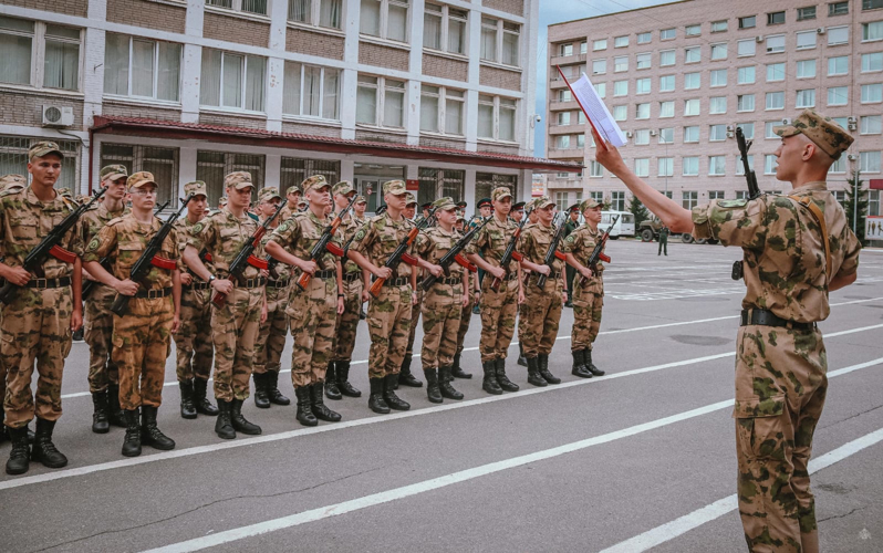В военной Академии Росгвардии состоялся торжественный ритуал принятия военной присяги военнослужащими батальона обеспечения учебного процесса
