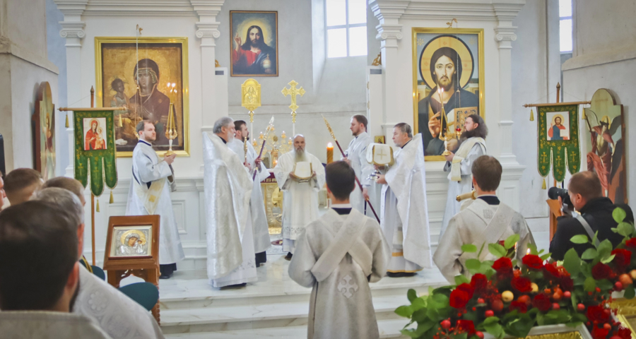 Духовно-патриотический праздник в День Государственного флага  Российской Федерации 