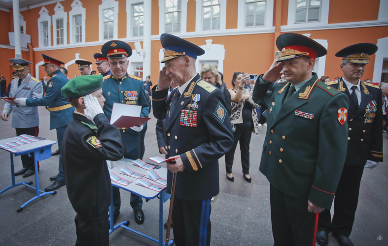 Начальник военной академии Росгвардии принял участие в торжественном мероприятии, посвященном принятию клятвенного обещания кадетами