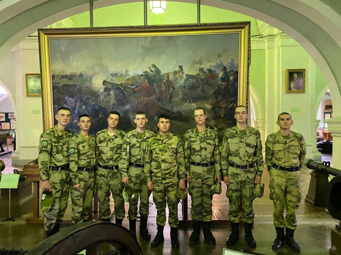 "Культурные выходные"- военнослужащие батальона обеспечения учебного процесса посетили музей артиллерии