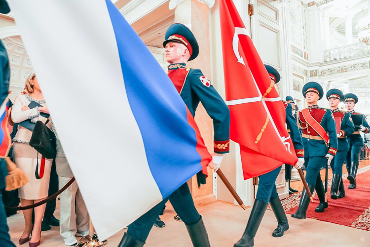 "Торжественно и значимо"