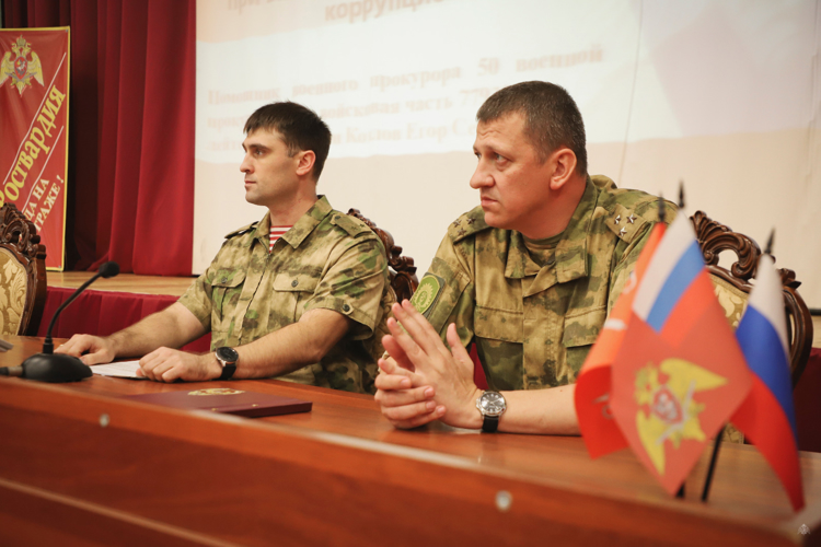 Занятие на тему ответственности военнослужащих за нарушение уставных правил взаимоотношений прошло на территории военной академии Росгвардии