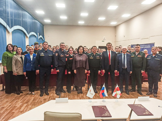 Состоялось подписание Соглашения о сотрудничестве между нижегородскими школами и военной академией Росгвардии