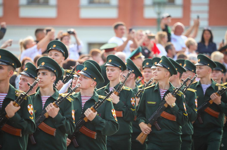 Генерал-полковник Алексей Воробьёв поздравил первокурсников Военной академии Росгвардии с принятием Военной присяги