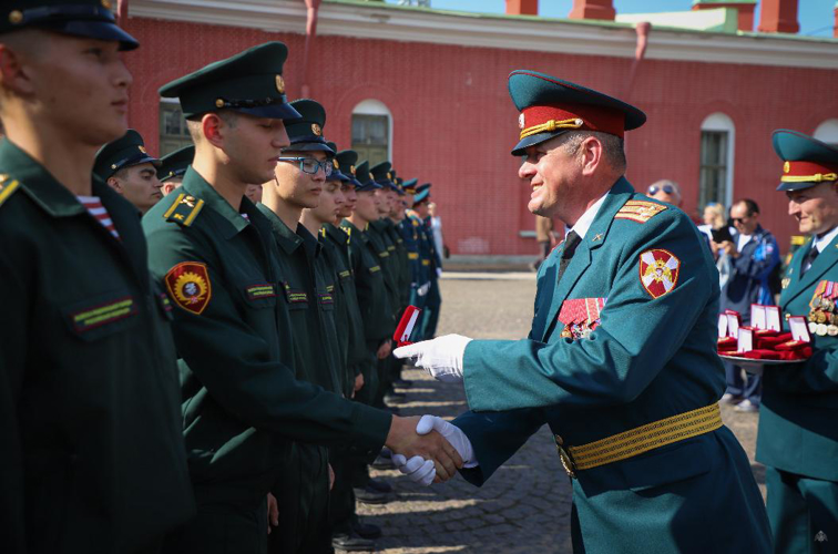 Генерал-полковник Алексей Воробьёв поздравил первокурсников Военной академии Росгвардии с принятием Военной присяги