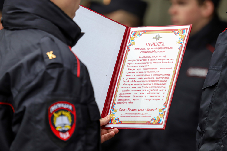 Начальник военной академии Росгвардии принял участие в церемонии приведения к Присяге курсантов Санкт-Петербургского университета МВД России