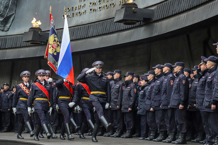 Начальник военной академии Росгвардии принял участие в церемонии приведения к Присяге курсантов Санкт-Петербургского университета МВД России