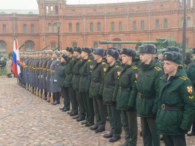 Преподаватели и курсанты - члены военно-научного кружка кафедры огневой подготовки приняли участие в торжественных мероприятиях, посвященных 105-летию со дня рождения выдающегося советского и российского конструктора автоматического оружия Михаила Тимофеевича Калашникова