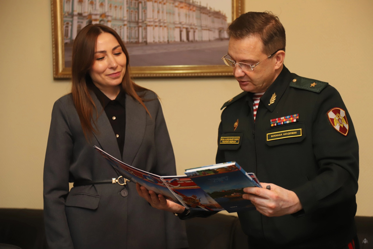 Делегация из г. Глазов посетила Военную академию Росгвардии
