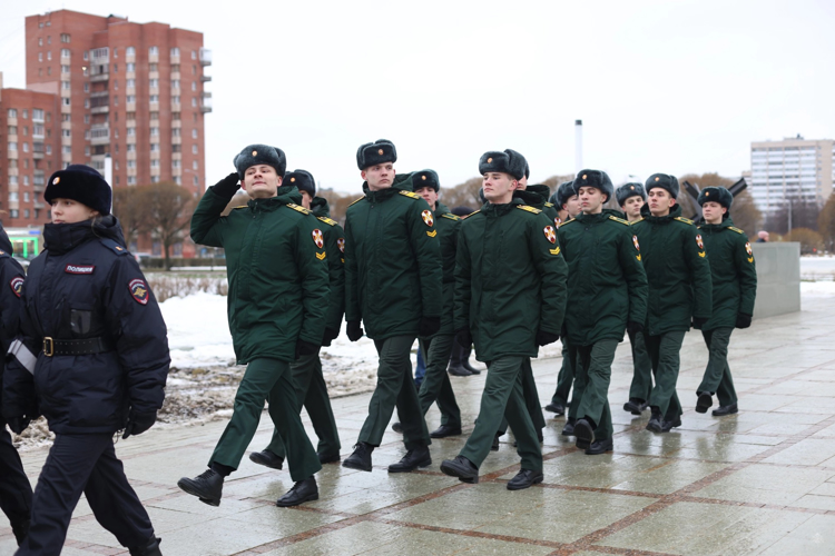 Нет для петербуржцев даты памятнее, чем полное освобождение Ленинграда от фашистской блокады! 