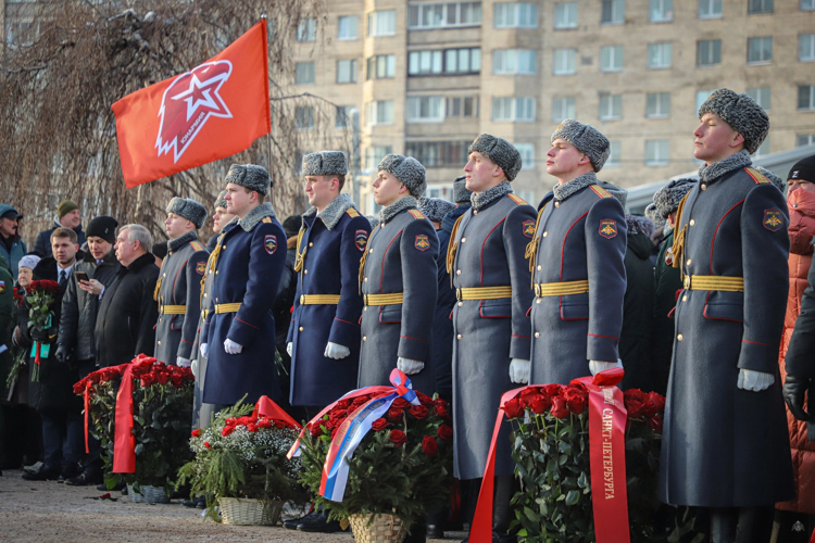 В Санкт-Петербурге росгвардейцы почтили память россиян, исполнявших служебный долг за пределами Отечества
