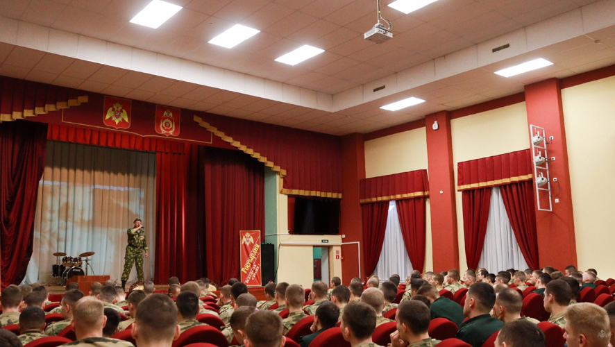 Помогать всем и везде - долг интернационалиста!