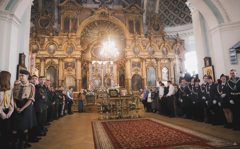 Воскресная литургия в Санкт-Петербурге