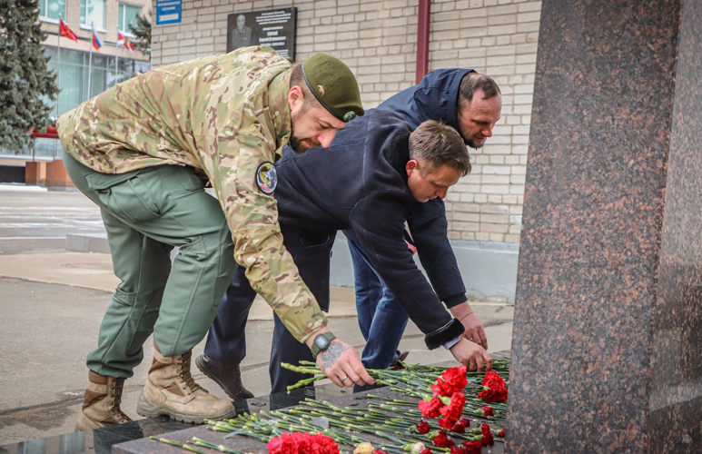 Традициям верны
