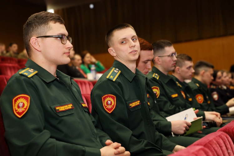 Академия, вперед к победе!