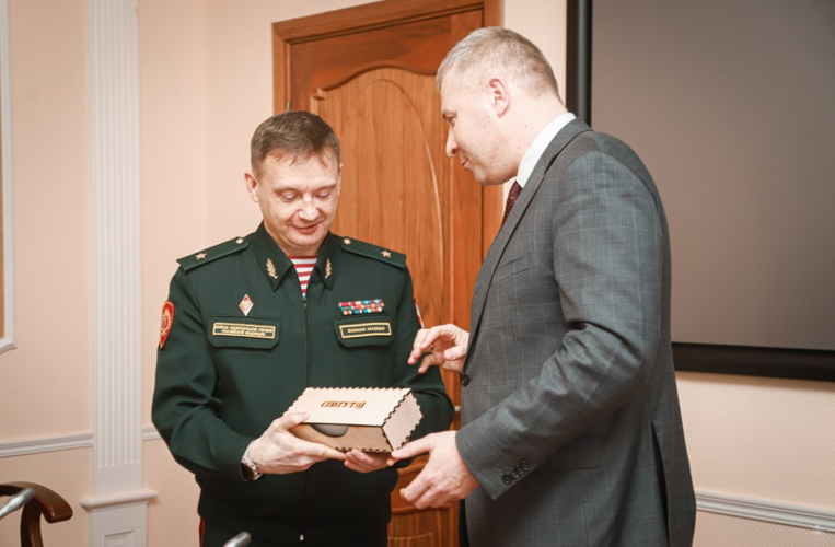 Подписание соглашения о сотрудничестве между военной Академией и СпбГУТ