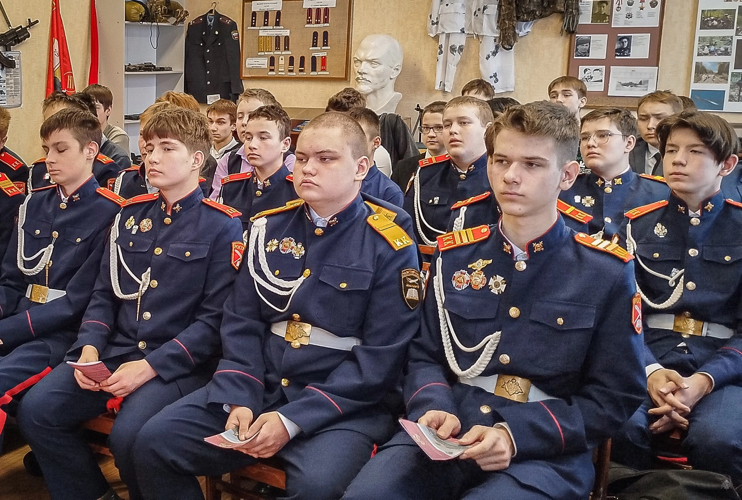 10 марта 2025 года состоялась онлайн-встреча между Академией войск национальной гвардии и МБОУ "СОШ №10" им. Героя РФ А.Б. Ушакова  г. Глазова Удмуртской Республики. 
