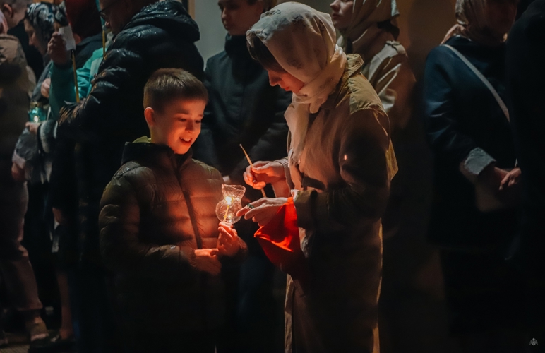 Светлое Христово Воскресение военнослужащие Академии войск национальной гвардии встретили сразу в 3 храмах Санкт-Петербурга 