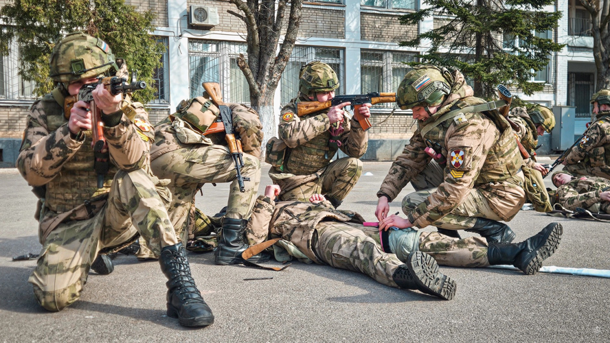 «Сам погибай, а товарища выручай!»