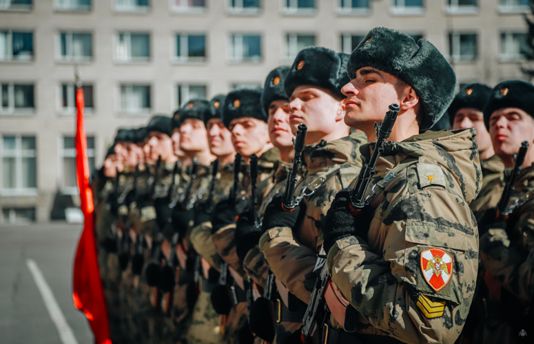 В Санкт-Петербурге состоялась тренировка парадного расчета Росгвардии