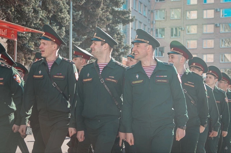 В Академии войск национальной гвардии подвели итоги смотра-конкурса физической подготовки и наградили представитей художественной самодеятельности