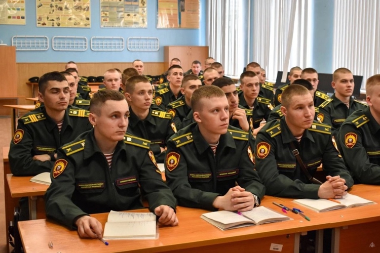 В Санкт-Петербургском политехническом университете Петра Великого прошли занятия с курсантами 1 курса факультета командного