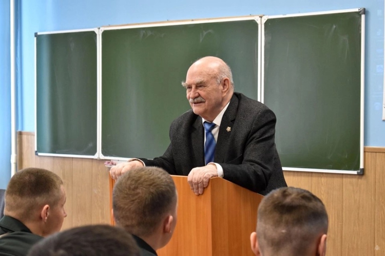 В Санкт-Петербургском политехническом университете Петра Великого прошли занятия с курсантами 1 курса факультета командного