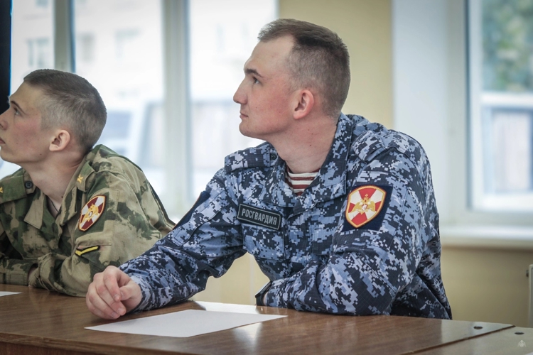 Без связи нет победы