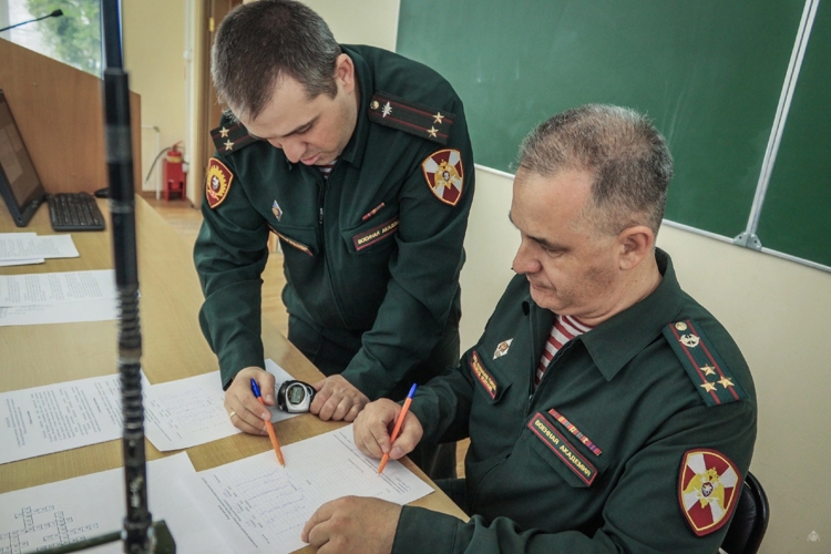Без связи нет победы