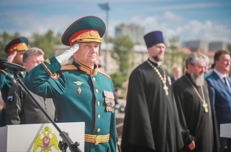 Первый выпуск офицеров Военной ордена Жукова академии войск национальной гвардии Российской Федерации состоялся в Санкт-Петербурге