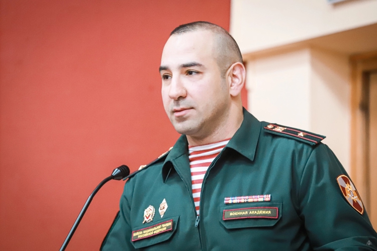 В клубе Академии войск национальной гвардии состоялся торжественный вечер чествования военнослужащих, увольняемых в запас
