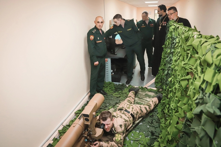 Представители духовенства, отвечающие за взаимодействие с Росгвардией, посетили Академию войск национальной гвардии с рабочим визитом 