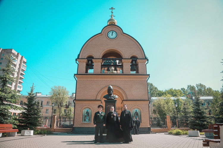 Представители духовенства, отвечающие за взаимодействие с Росгвардией, посетили Академию войск национальной гвардии с рабочим визитом 