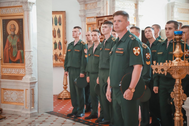 В День крещения Руси офицеры и курсанты Военной академии Росгвардии почтили память небесного покровителя Росгвардии - князя Владимира