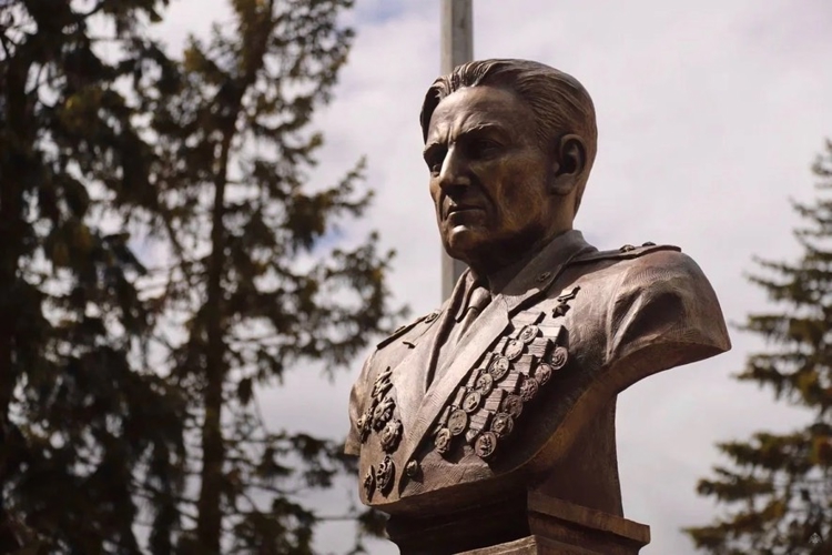 Виват выпускникам!