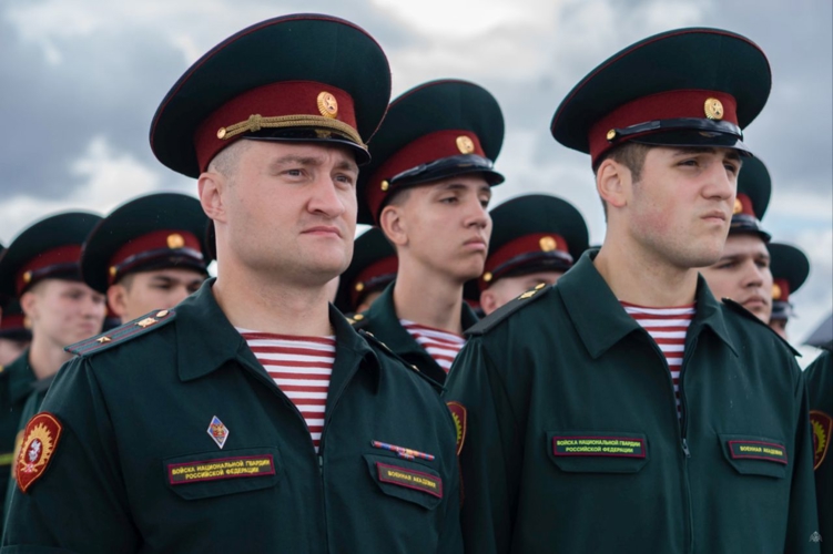 Священный долг памяти: военнослужащие батальона возложили цветы к мемориалу "Мирным гражданам Советского союза"