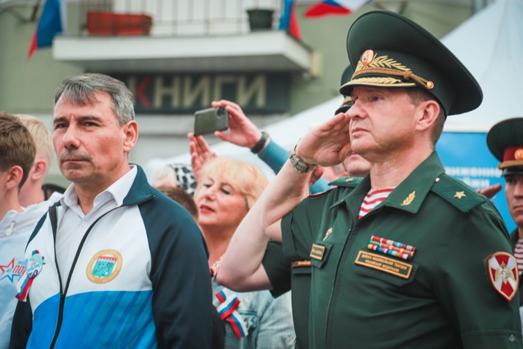 В Ленинградской области отметили День Государственного флага