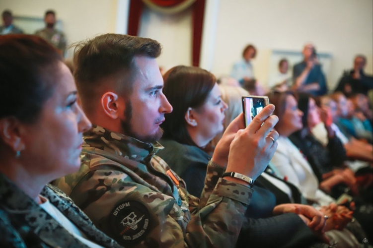 В Ленинградской области отметили День Государственного флага