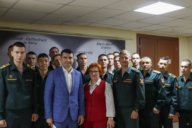 Курсанты Военной академии Росгвардии приняли участие в круглом столе, посвященном памяти блокадного Ленинграда