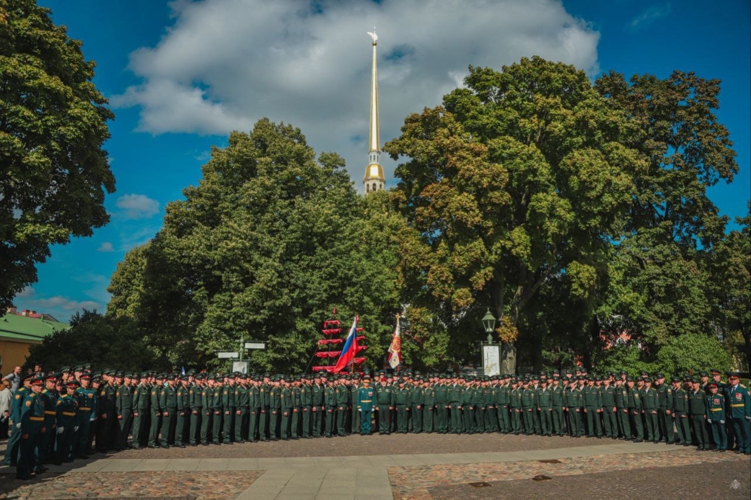 Генерал-полковник Алексей Воробьёв поздравил первокурсников Военной академии Росгвардии с принятием военной присяги (видео)