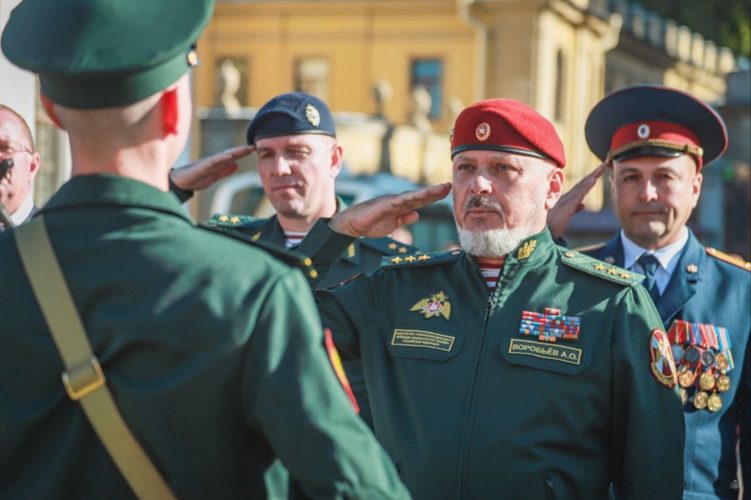Генерал-полковник Алексей Воробьёв поздравил первокурсников Военной академии Росгвардии с принятием военной присяги (видео)