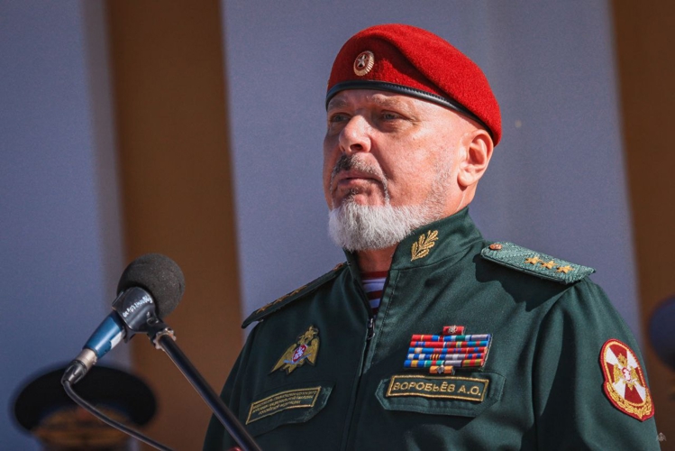 Генерал-полковник Алексей Воробьёв поздравил первокурсников Военной академии Росгвардии с принятием военной присяги (видео)