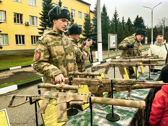 Курсанты Военной академии Росгвардии приняли участие в Дне призывника в Софринской бригаде оперативного назначения