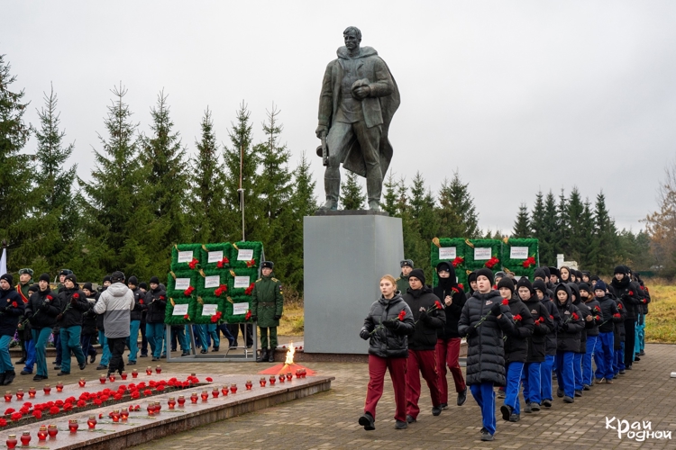 На страже памяти священной: Военная академия Росгвардии почтила память жертв нацизма
