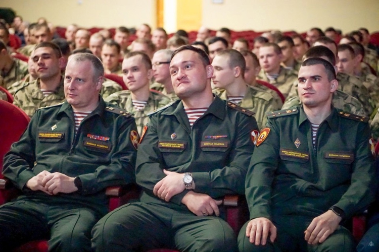 Торжественный вечер в Военной академии Росгвардии: с честью провожаем солдат, отслуживших установленные сроки службы!