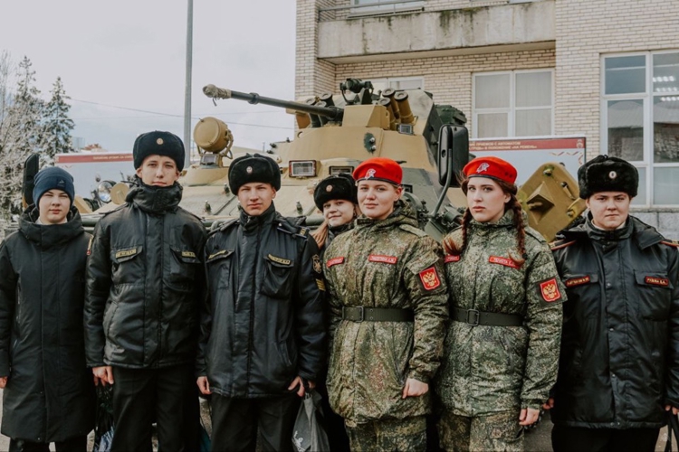В День призывника для петербургской молодежи открылись двери Академии войск национальной гвардии